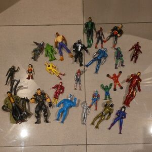 Marvel & DC Action Figure Bundle